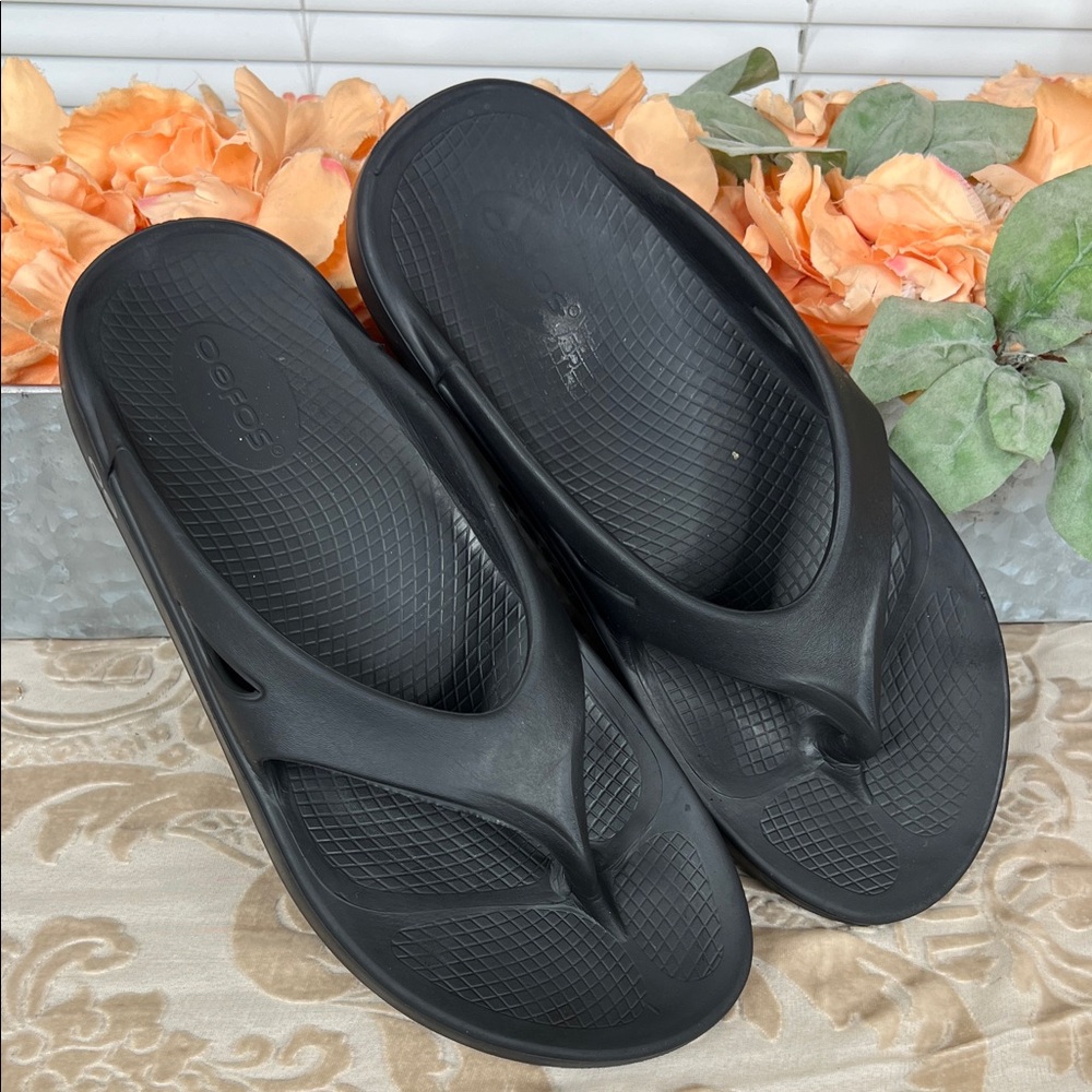 OOFOS OOriginal Flip Flop Size 9